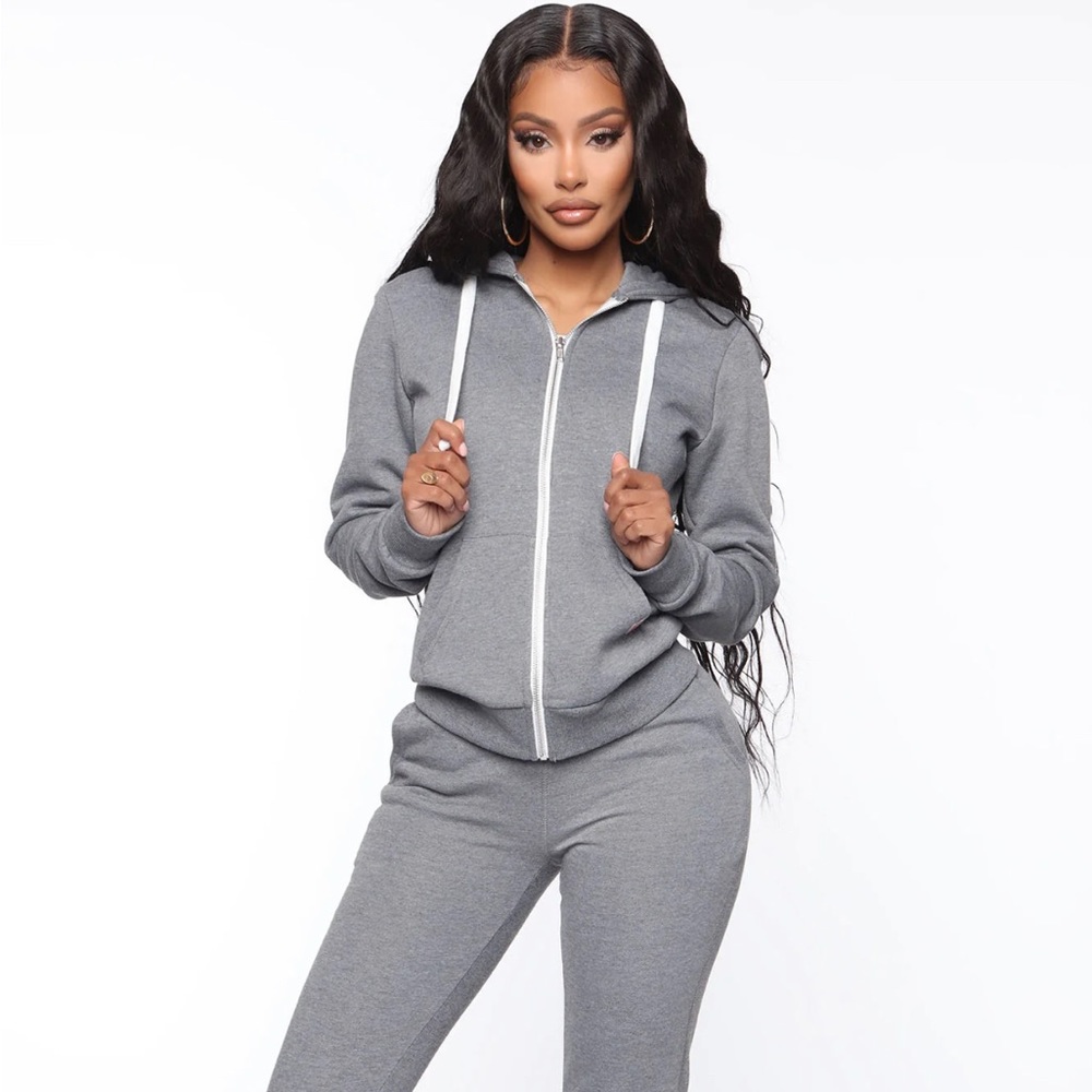 Fashion Nova: Relaxed Vibe Zip Up Jackets - 2 colors - Picture 1 of 12